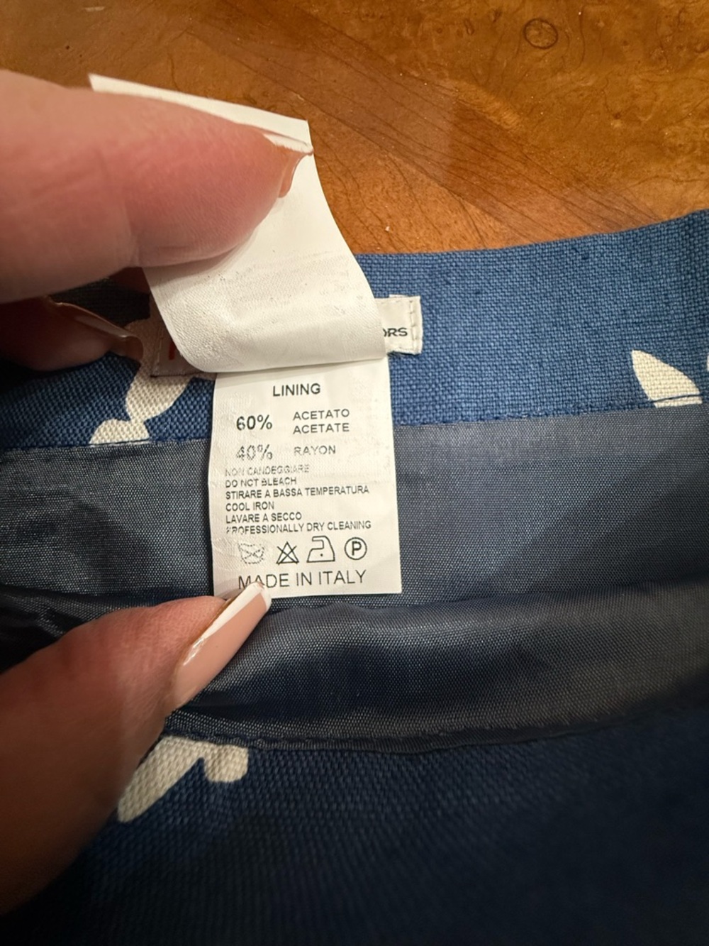 Michael Kors Italy Floral Skirt Size 4 EUC MSRP $295 - Picture 6 of 7